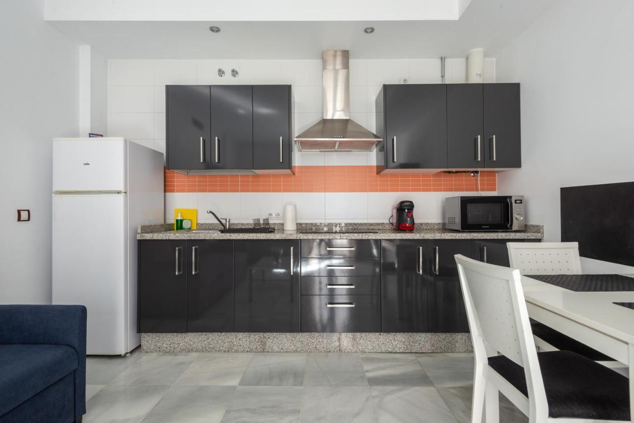 First Floor Near Macarena Church إشبيلية المظهر الخارجي الصورة