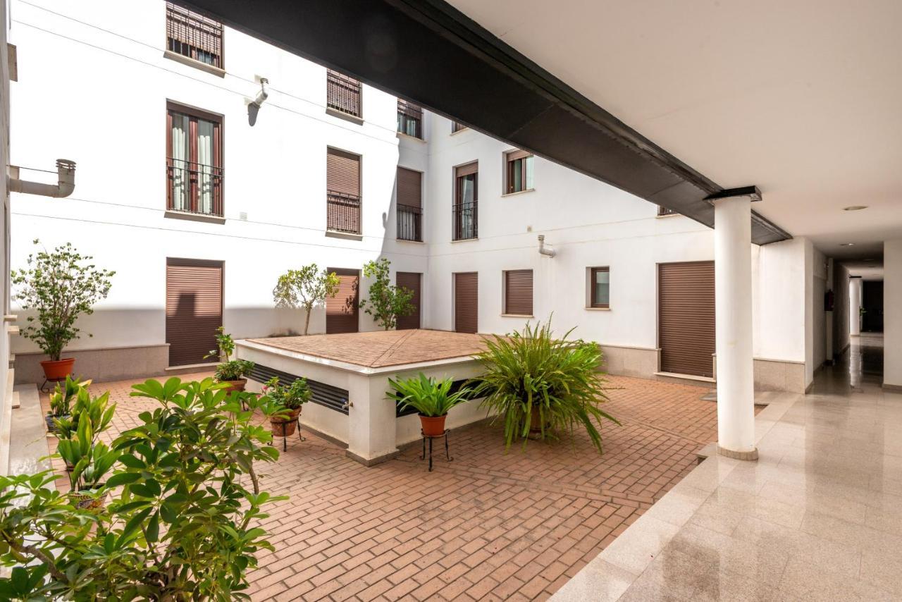 First Floor Near Macarena Church إشبيلية المظهر الخارجي الصورة